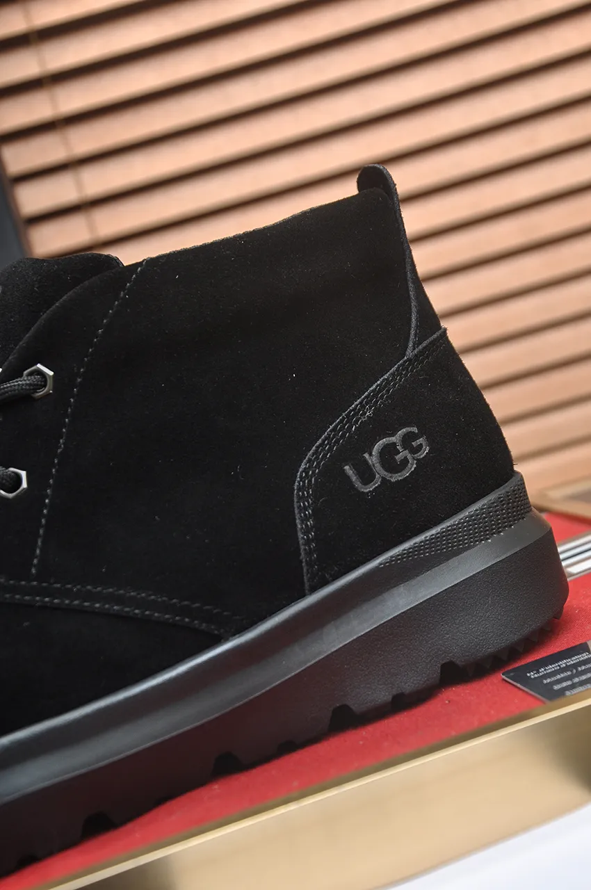 Men's shoes 💰500💶【UGG】(full genuine wool lining) Please pay attention to the quality of the original order and compare the thickness of the wool 🏮🏮Hot style Martin boots from Australia's warm luxury brand men's shoes, official website synchronization, Beckham men's style..., made of imported top-layer waxed cowhide, waxed toe, Australian real wool velvet lining Carefully sewn...Imported rubber Martin boots outsole (comfortable, soft and wear-resistant). I really like the quality...Exquisite workmanship, you can't put it down once you see it. Code number 39-44